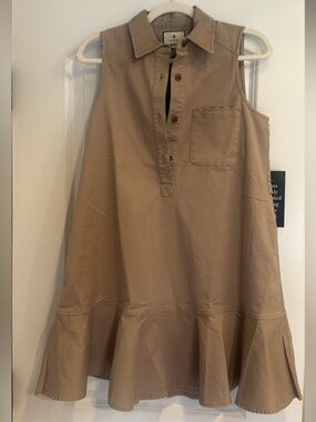 Tuckernuck Button-Front Collared Shirt in Taupe